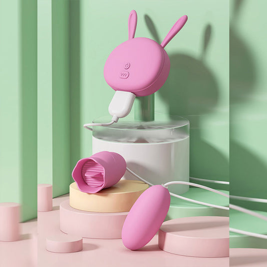 MJS tongue licks round vibrator